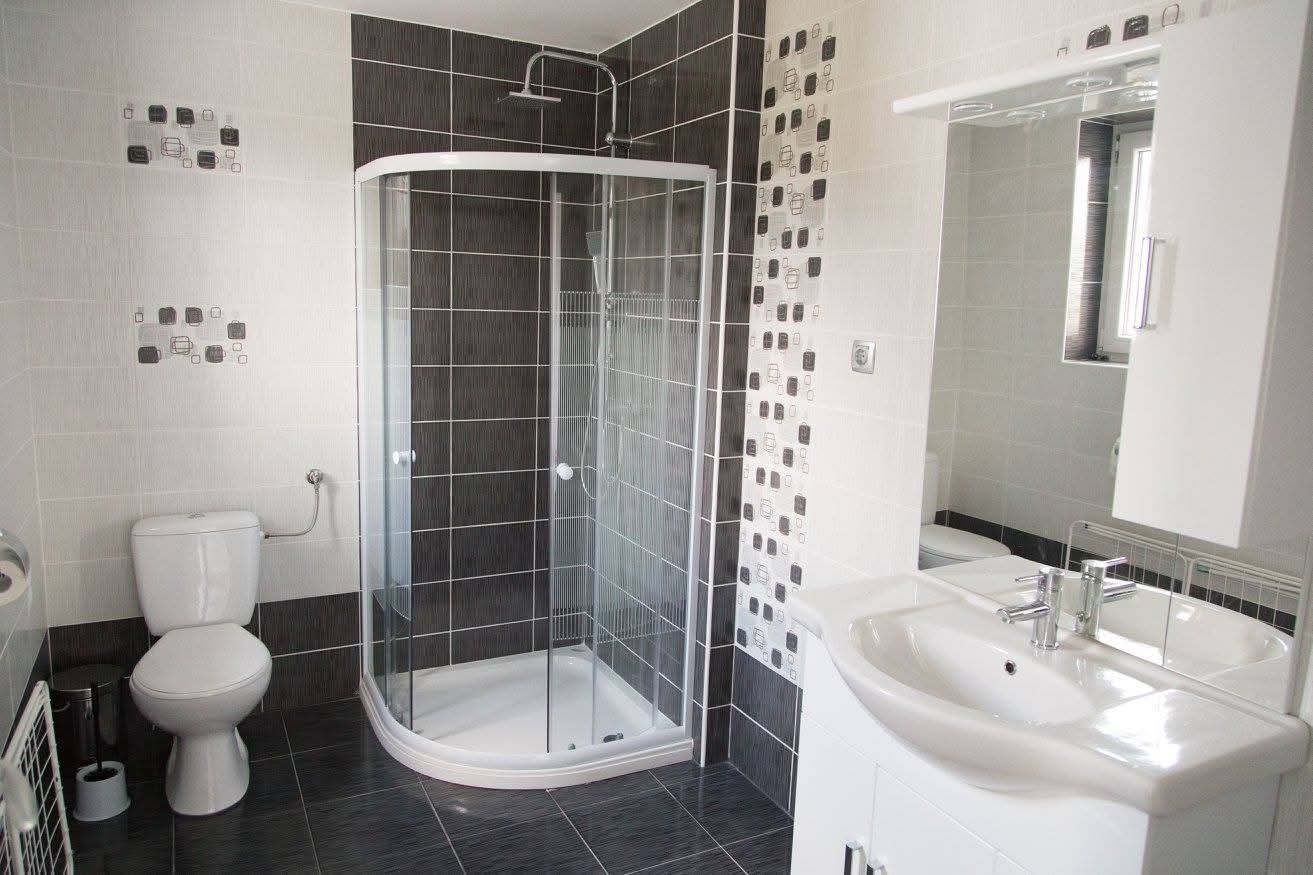Apartma Family - Image 3