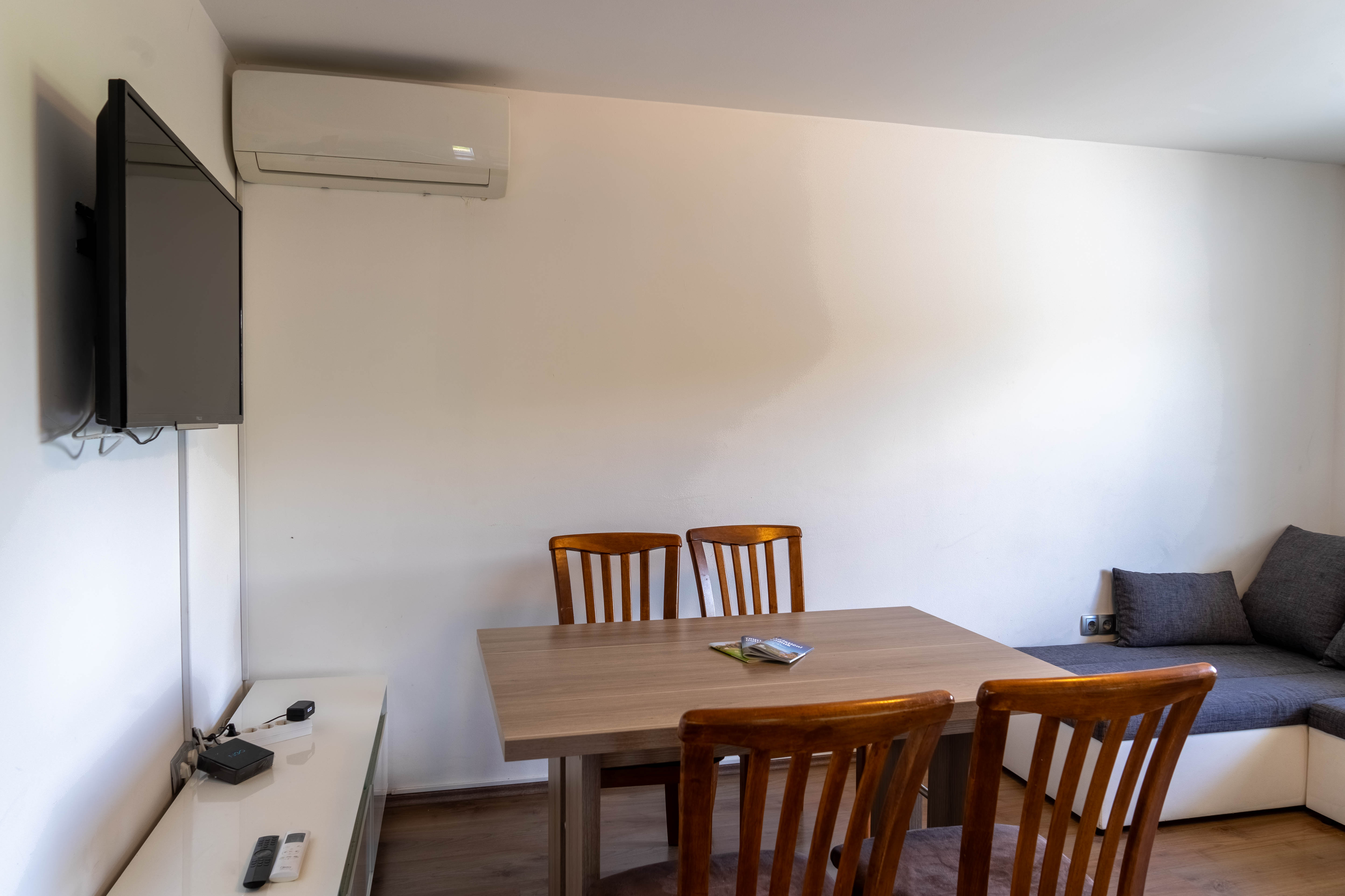 Apartma Family - Image 7