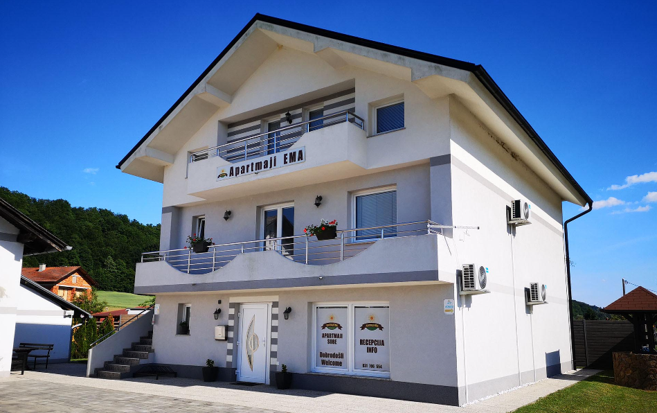 Apartmaji EMA building